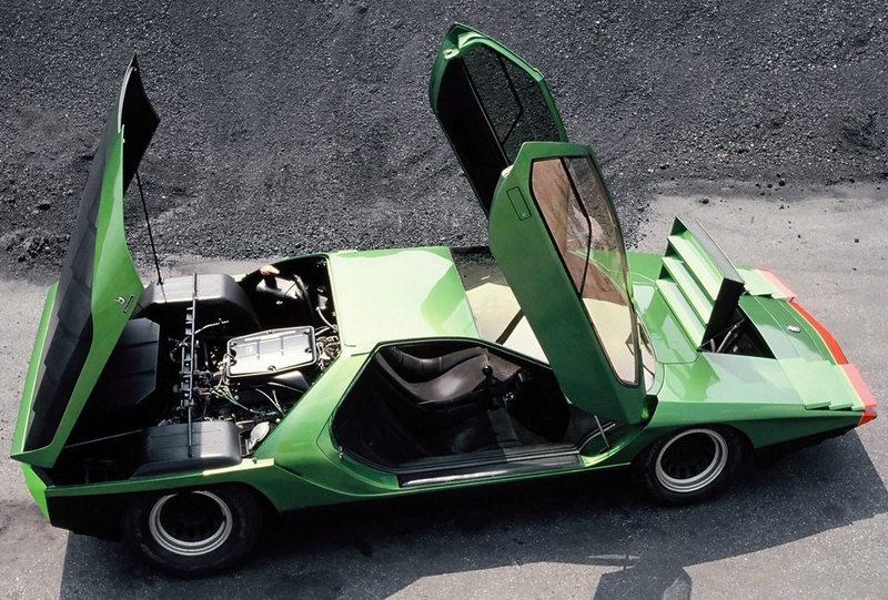 Illustration for article titled Lamborghini Doors Actually Debuted On An Alfa Romeo